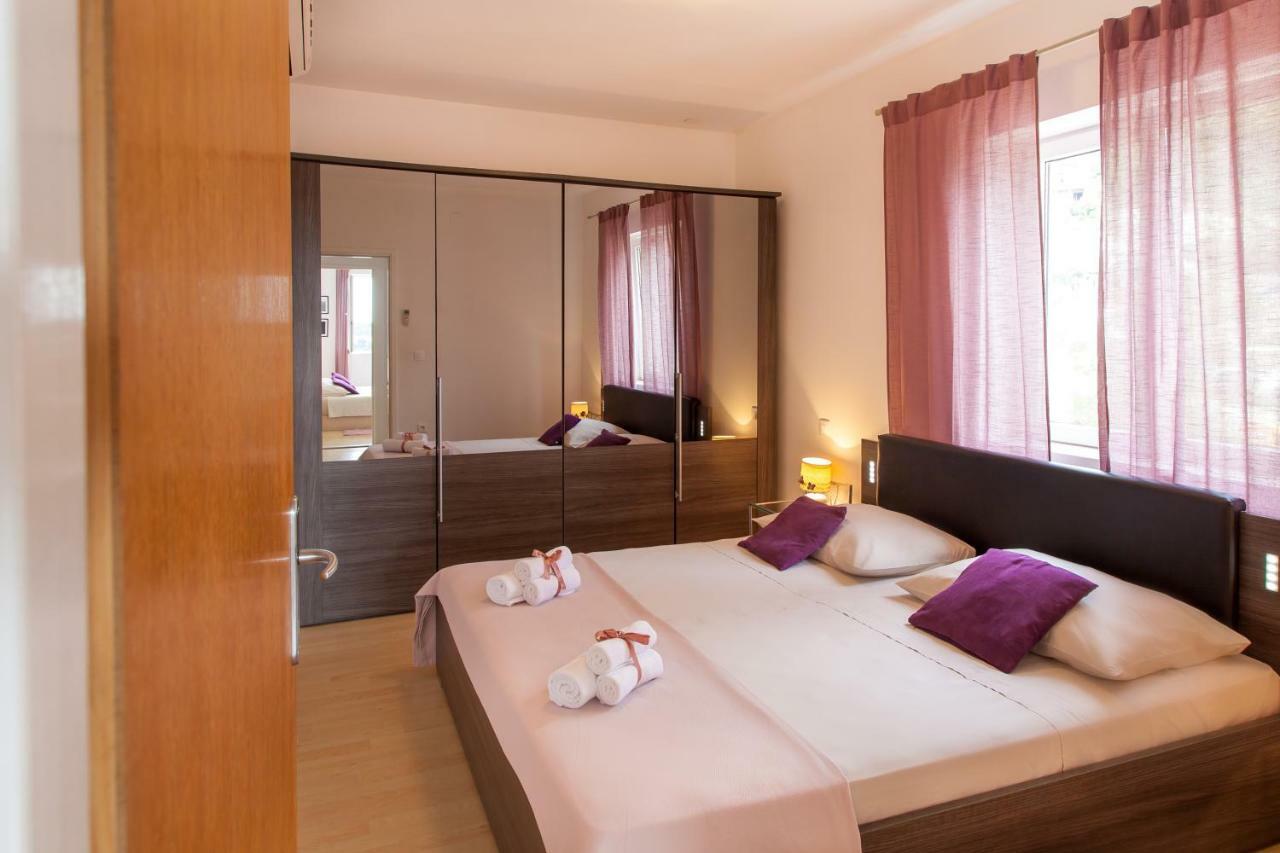 Two Bedroom Apartment With A Sea View & A Balcony دوبروفينك المظهر الخارجي الصورة